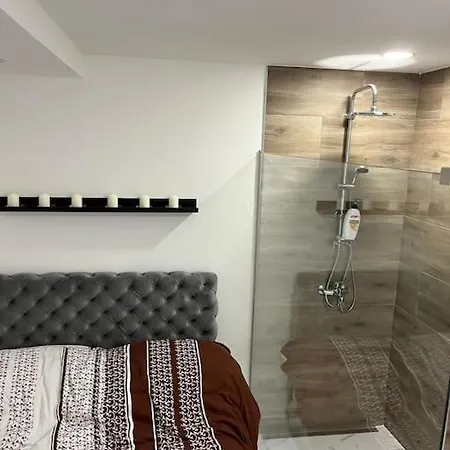 Apartament Lovely In Center . *