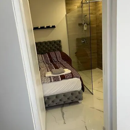 Apartament Lovely In Center . Belgrad